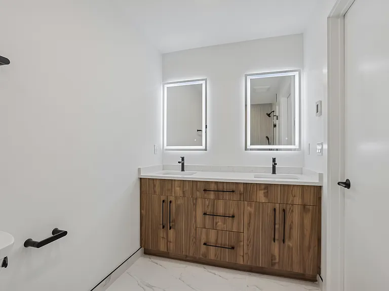 325 Manville Rd #102 — Photo 18