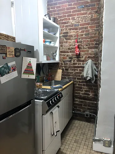 40 Anderson St Photo 1