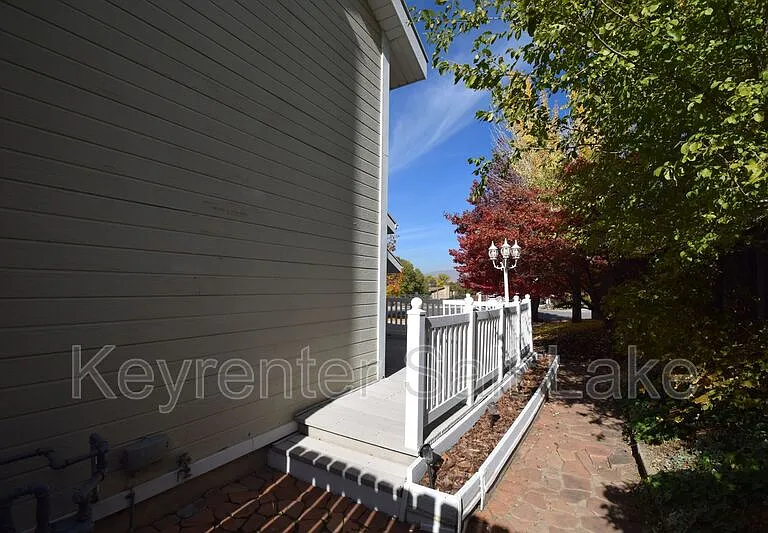 6888 S Hillside Village Cir — Photo 32