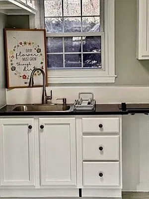 1 bed, 1.0 bath, 800 sqft, $2,200 — Photo 3