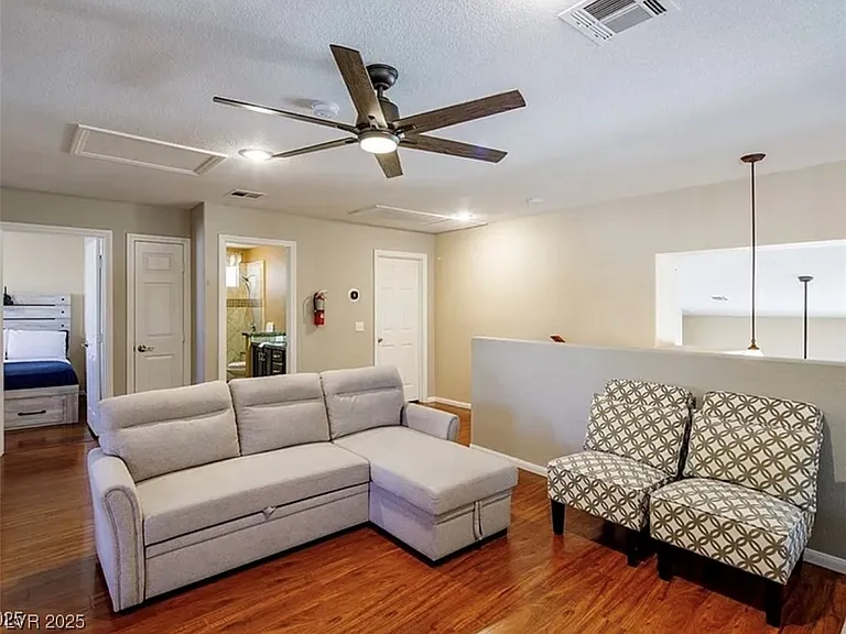 7469 Thornsby Ct — Photo 24
