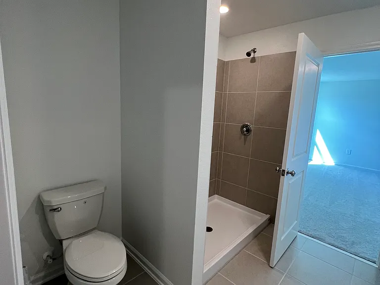 2170 Lasso Loop — Photo 16