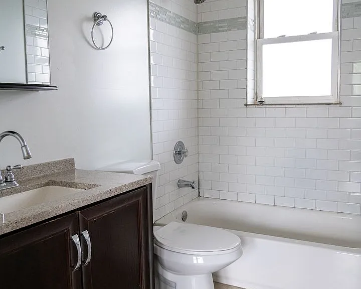3840 W Lawrence Ave #305 — Photo 9