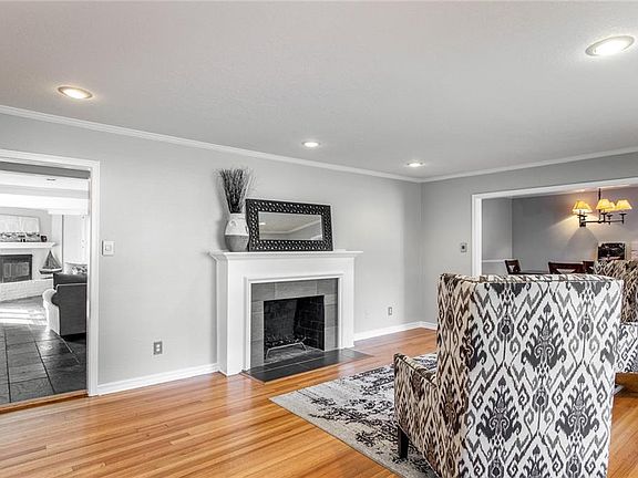 5th image of 6401 Curzon Ave