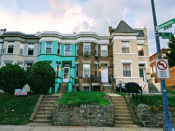 2nd image of 154 R St NE