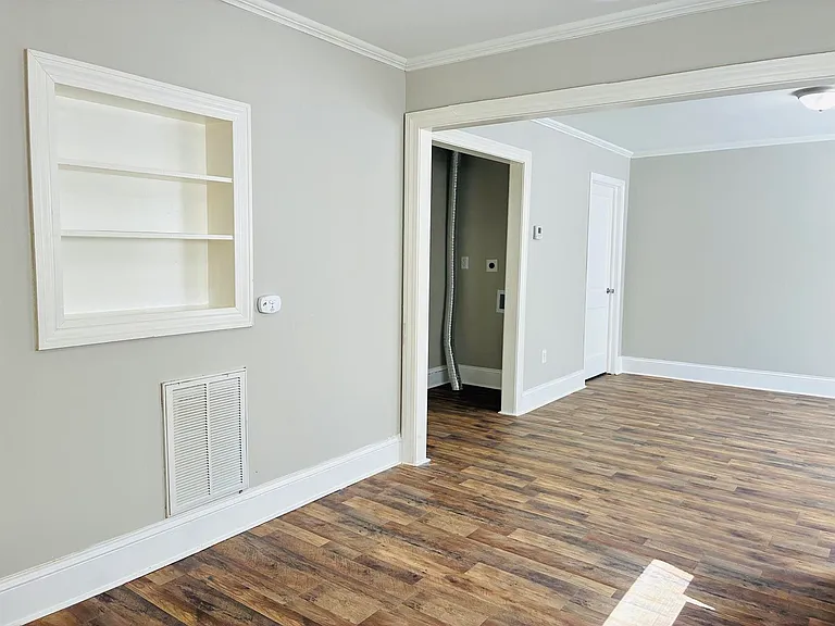 1030 Caldwell St — Photo 16
