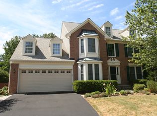 1461 Winterberry Ct, Herndon, VA 20170
