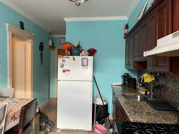 221 53rd Street image 12 of 21