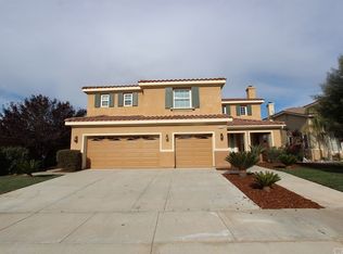 1448 Moonlight Dr, Beaumont, CA 92223
