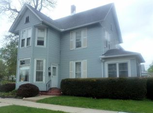 552 Jefferson St, Valparaiso, IN 46383