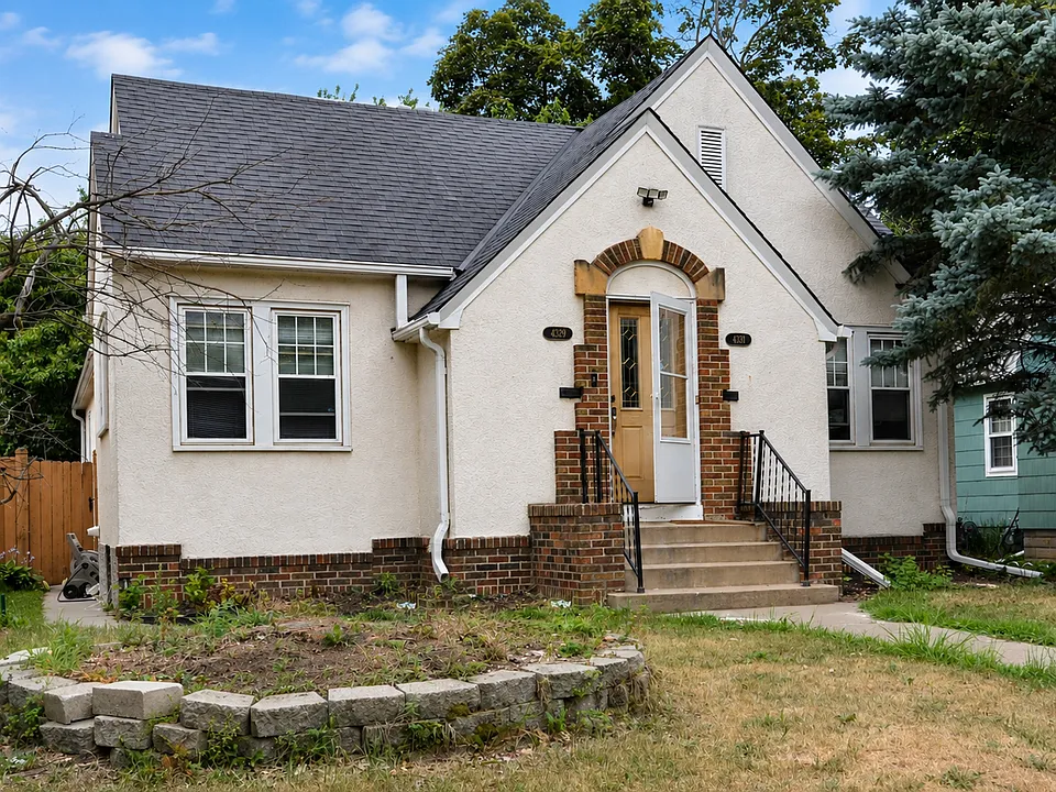 4329-4331 Thomas Ave N