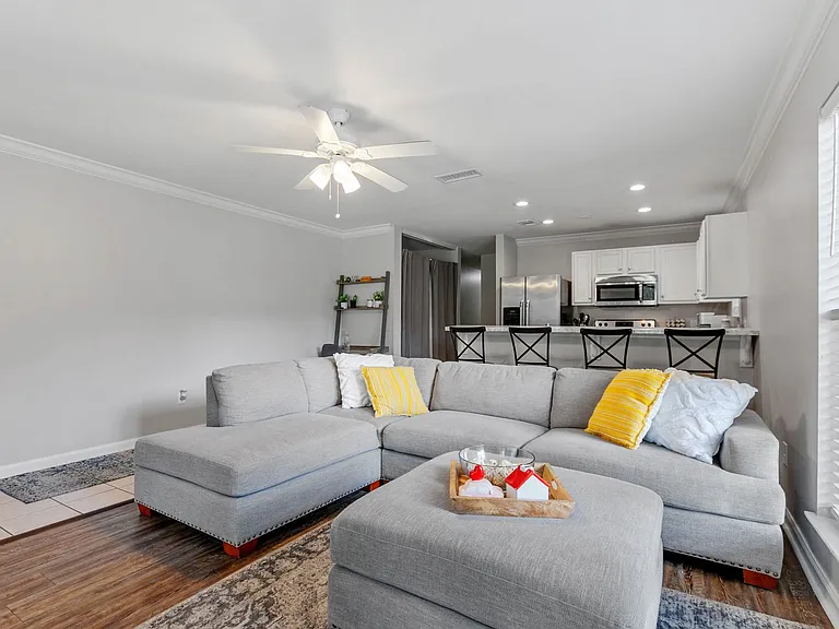 1235 N. Bronough Street — Photo 10