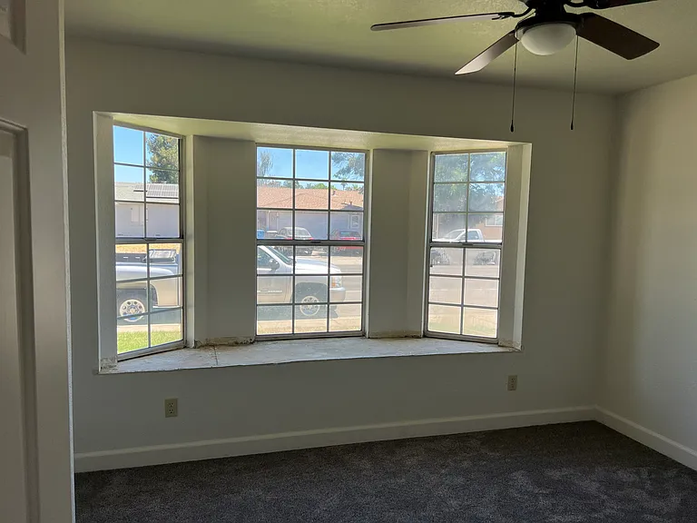 795 Railroad Ave — Photo 11