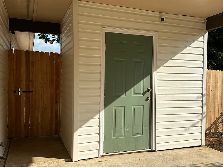 2542 Wilhurt Ave — Photo 25
