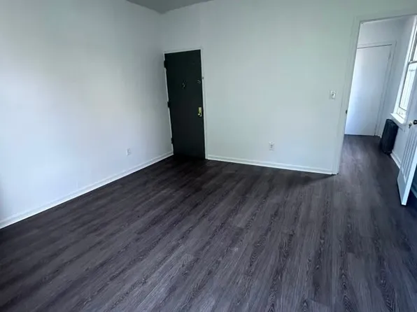 43 Currans Ln APT 3R, Yonkers, NY 10701