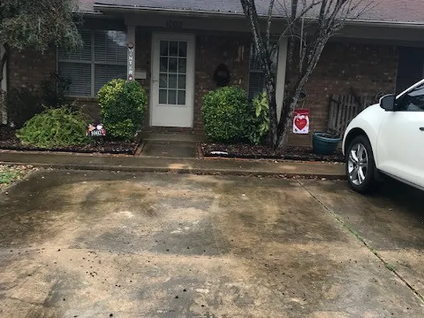 1002 Felix St, Magnolia, AR 71753