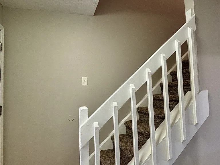6086 Southbay Dr — Photo 2