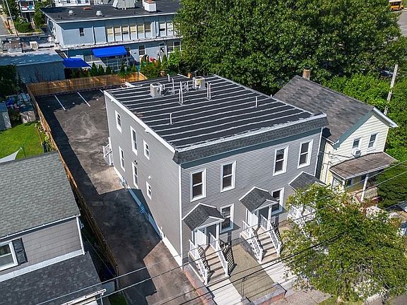 3rd image of 26 Washington St #4-2L