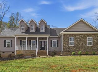 14 Hickory St, Williamston, SC 29697