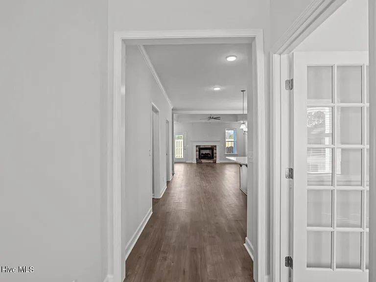 8163 Snelling Dr — Photo 5