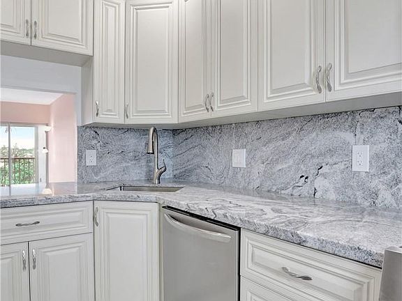 5th image of 1301 E Hillsboro Boulevard #503