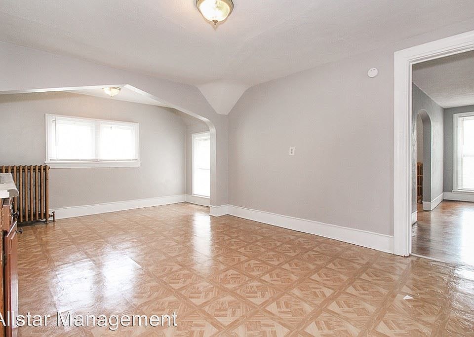 1st image of 3672 E 69th St APT 3