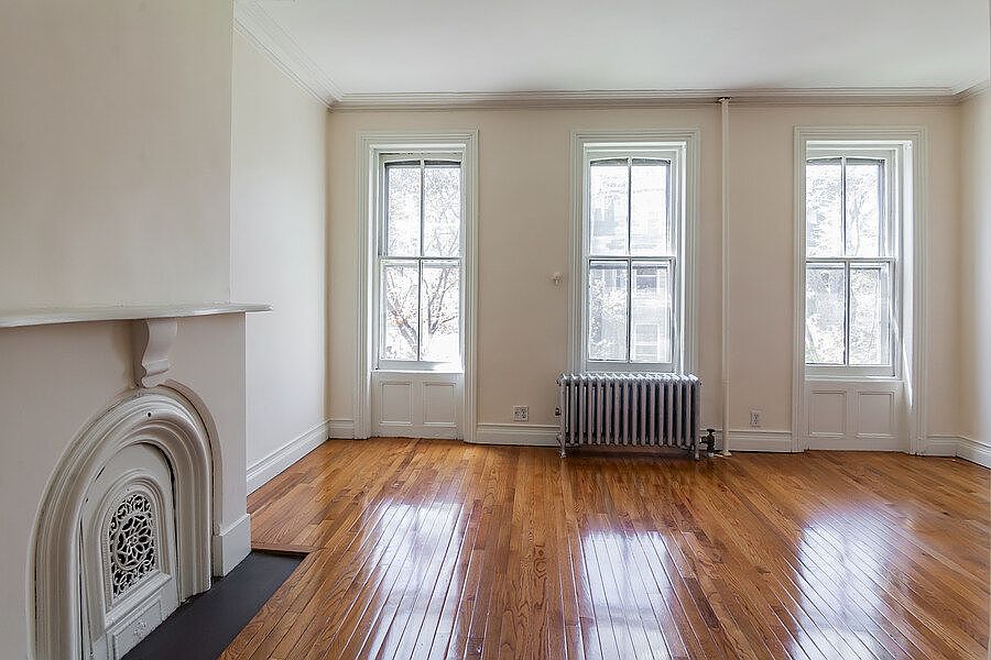 1st image of 187 Saint James Pl #2
