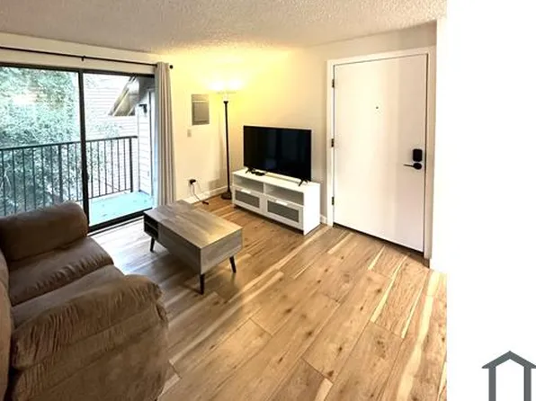 12434 Ambaum Blvd SW, Seattle, WA