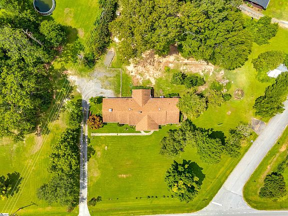 2nd image of 856 Neely Ferry Rd