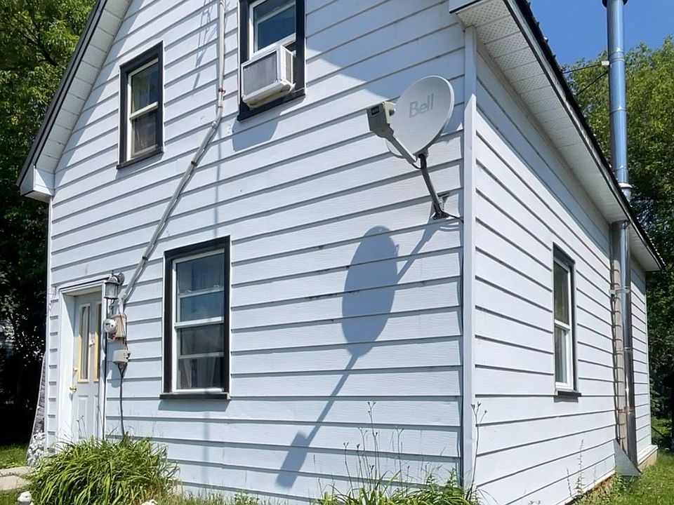 1st image of 207 Jane St