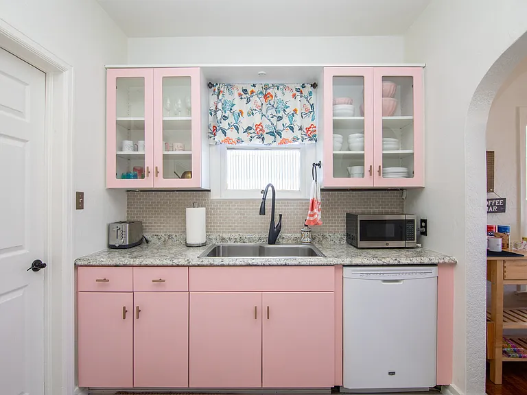 117 W Glenrosa Ave — Photo 8