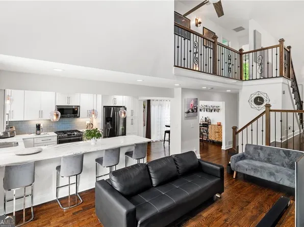 235 Leeward Ln, Roswell, GA 30076