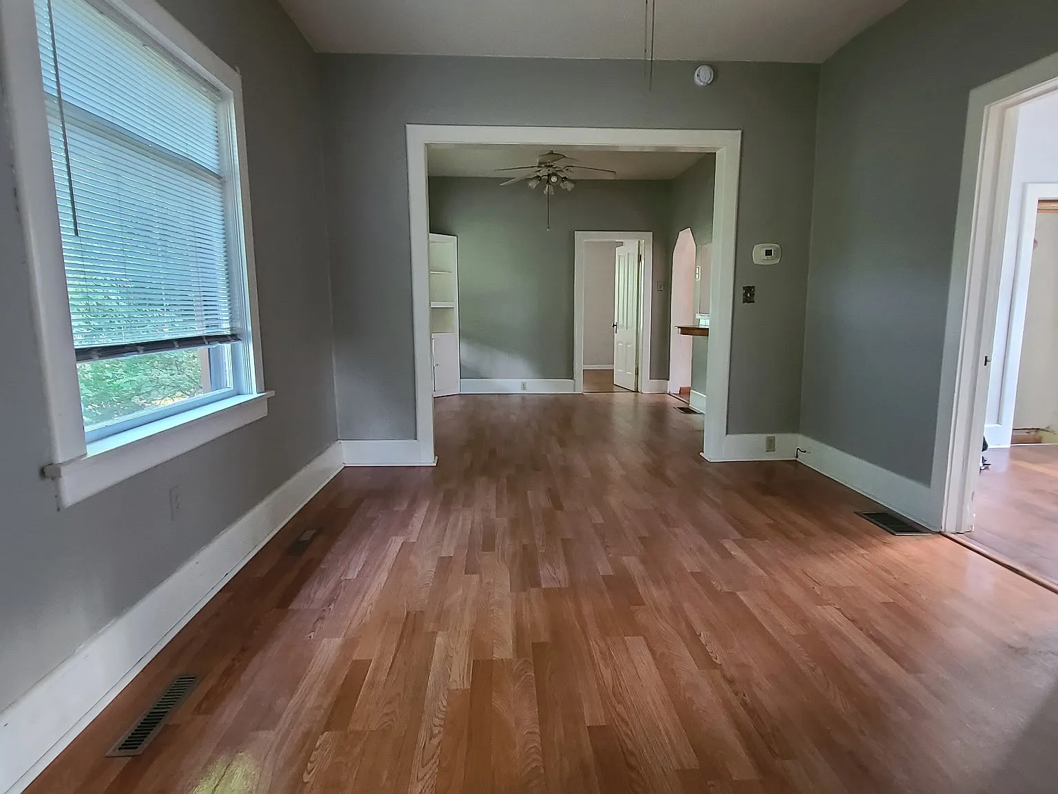 2 bed, 950 sqft, $1,200 — Photo 4