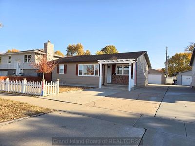 911 S Lincoln Ave, Grand Island, NE, 68801