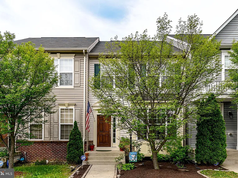 2372 Battery Hill Cir — Photo 1