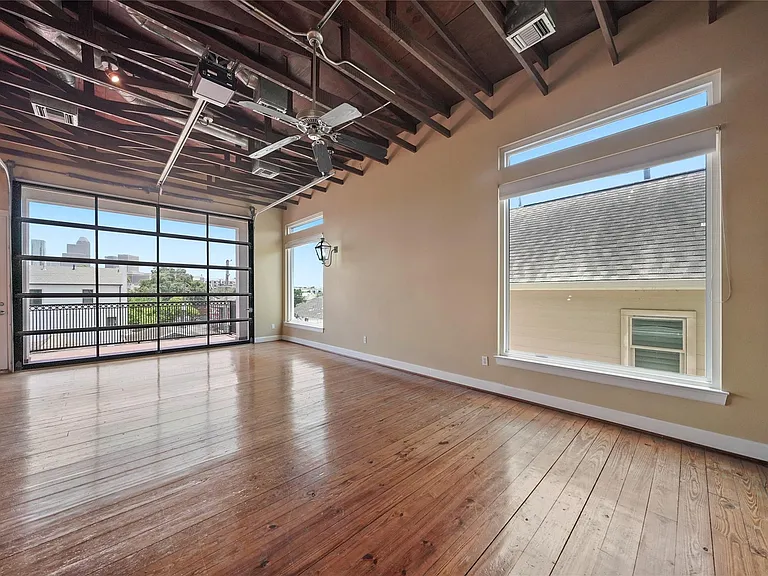 1514 Stanford St — Photo 5