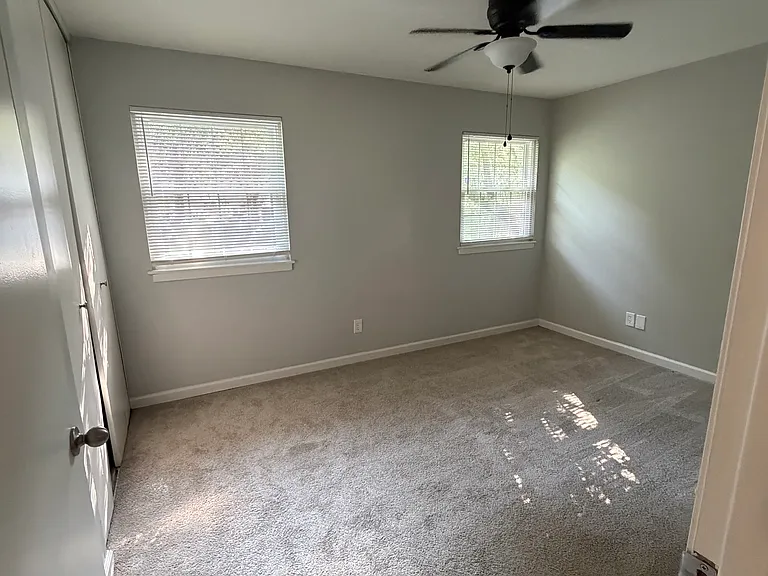 3013 Wedgedale Ave — Photo 9