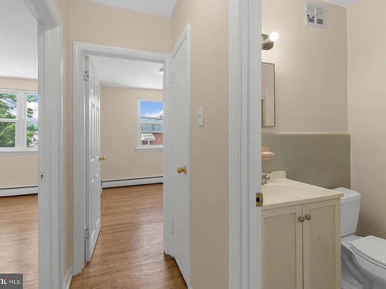 5990 Henry Ave #2 — Photo 9