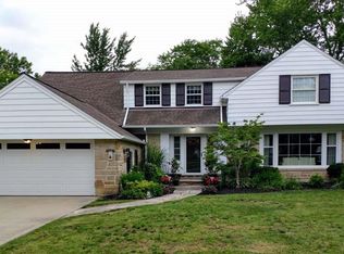 23967 Wimbledon Rd, Shaker Heights, OH 44122