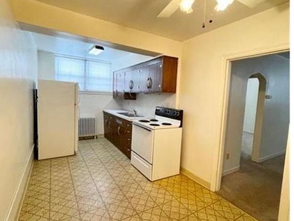 2nd image of 1510 Larpenteur Ave W #8