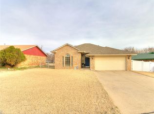 8527 NE 34th Pl, Spencer, OK 73084