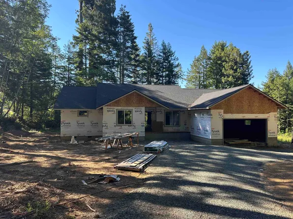 440 Bell Hole Loop, Crescent City, CA 95531