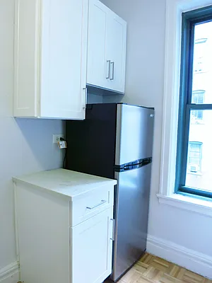 Rented by City & Suburban | media 21