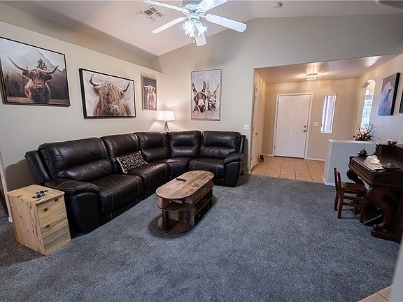 3rd image of 4908 S Rinaldi Cir