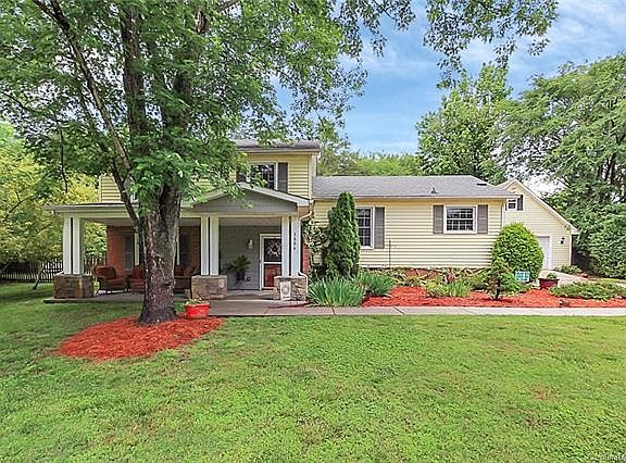 2nd image of 3806 Chandonwood Ct