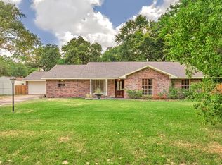 607 Golden Bear Ln, Humble, TX 77339