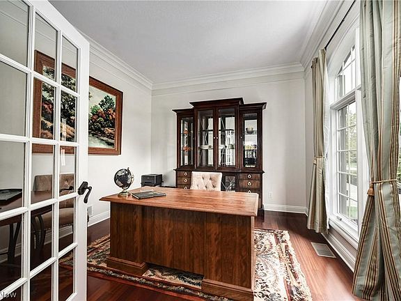 4th image of 2322 Silveridge Trl