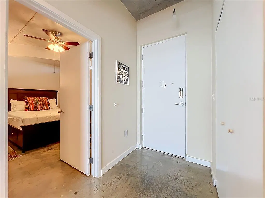 2 bed, 2.0 bath, 1268 sqft, $2,950 — Photo 4