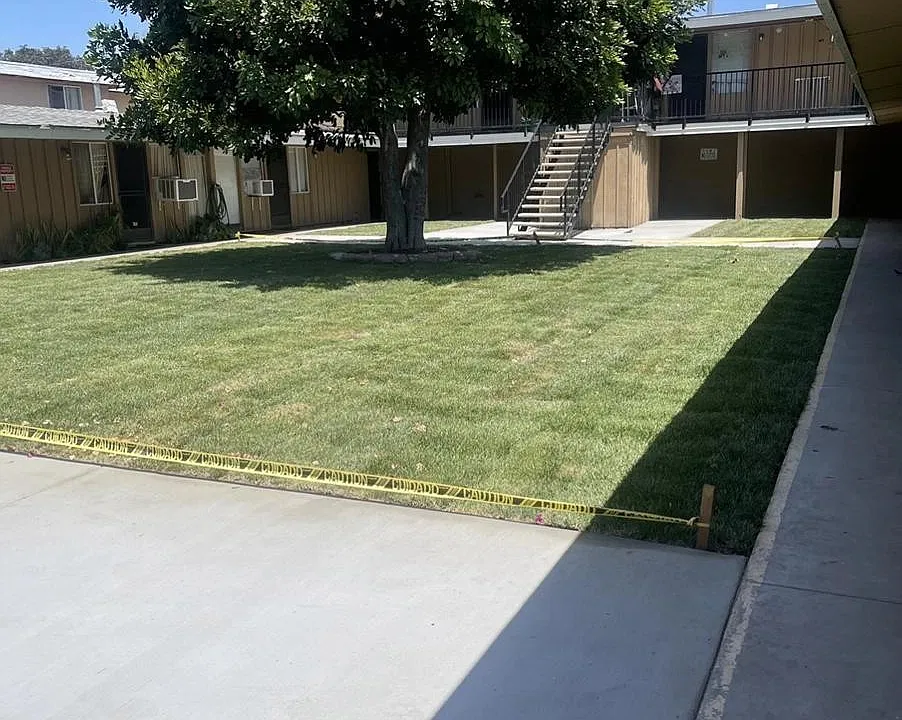 1111-15 W Fay Ln #1X1A