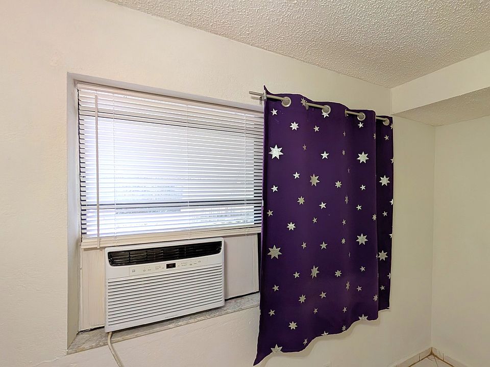 1st image of 2846 Van Buren St